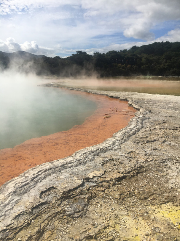 ThermalWonderland_ChampagnePool