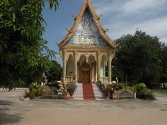 Wat met klooster vlakbij Tha Kaek, Laos.