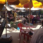 De markt in het kleine plaatsje.