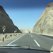 De Panamericana loopt dwars door de zandduinen