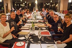 Eten met de hele groep in Pt. Iguazú