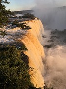 Dezelfde waterval van bovenaf om 17.30 uur