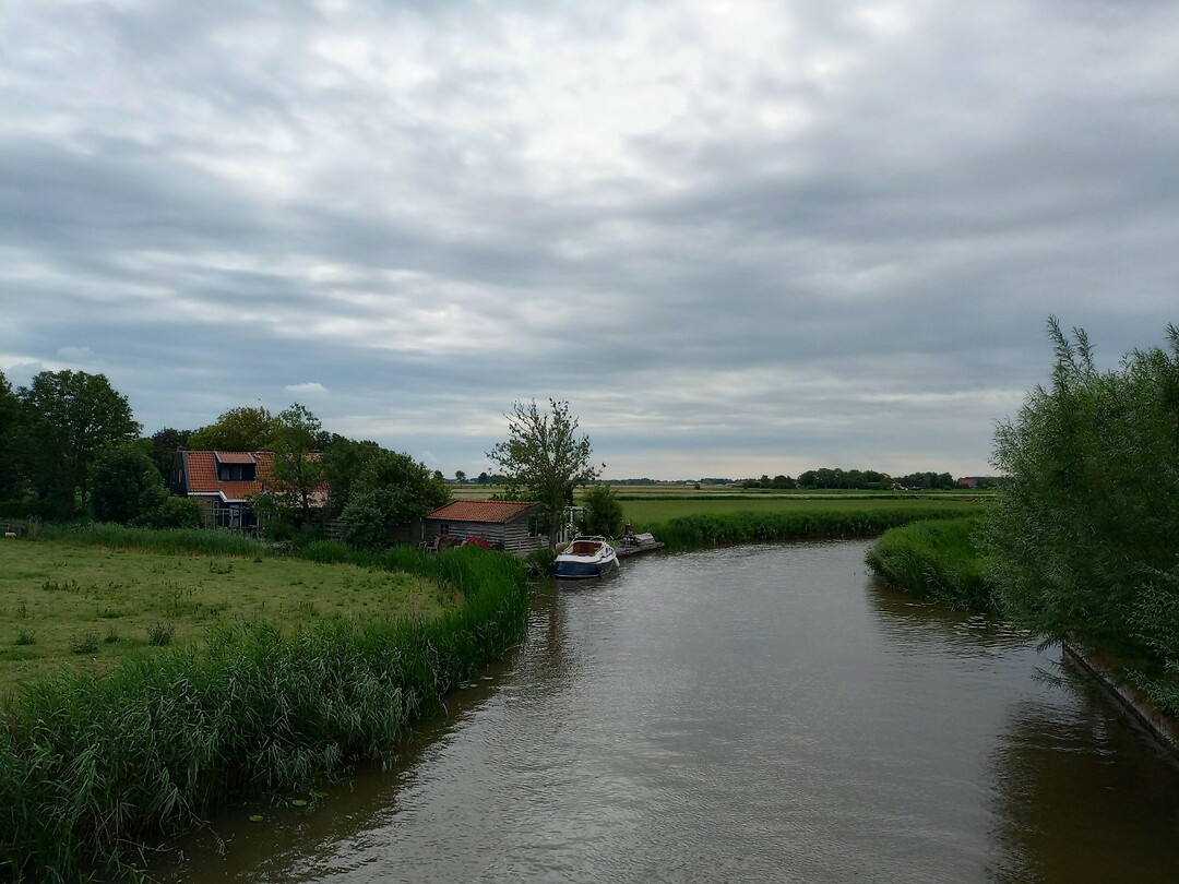 Vlak bij Tzummarum