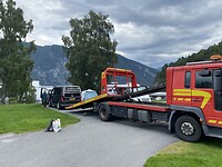 Takelwagen nummer 2 is gearriveerd