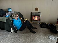 Lezen bij de kachel
