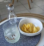 G&T met chippiez....
