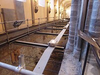 Opgravingen onder vloer van de kerk leggen de historie bloot.