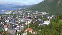 Met de kabelbaan naar de Storsteinen boven Tromso.