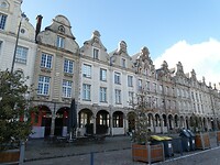 P1007759