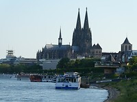 P1007778
