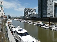 P1007794