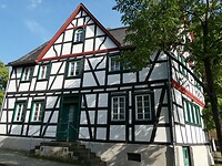P1007880