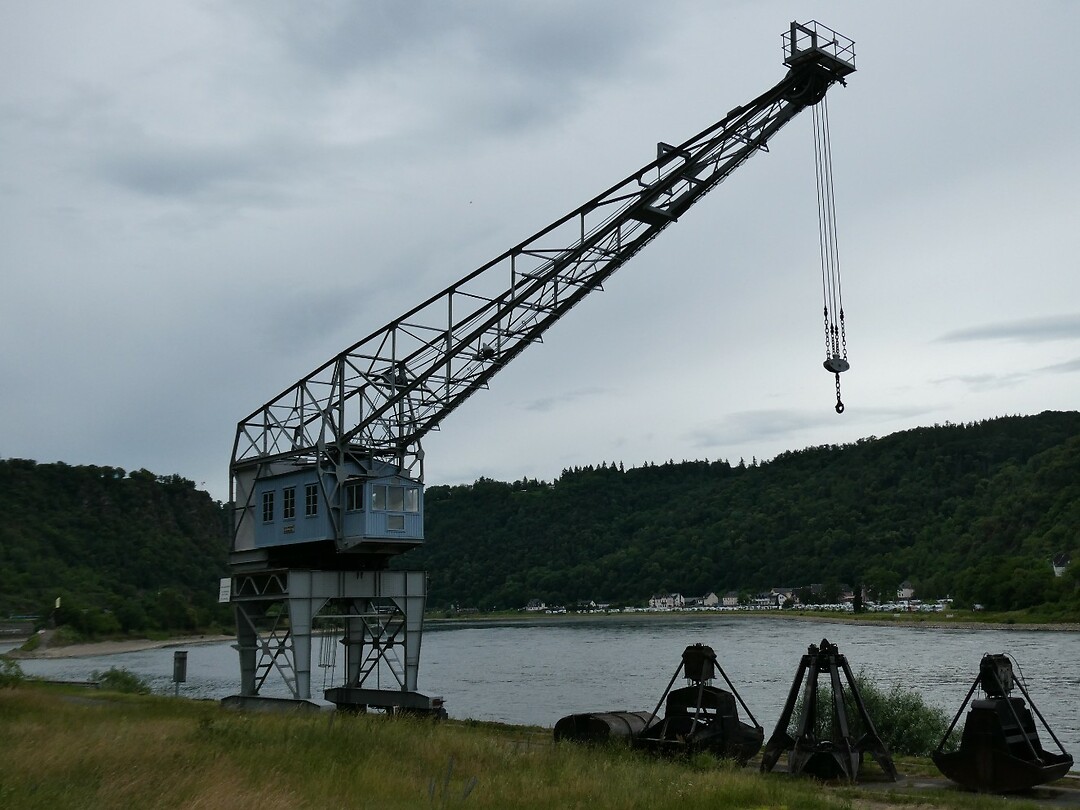 P1007989