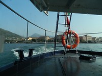 met de boot