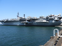 Vliegdekschip  USS MIDWAY