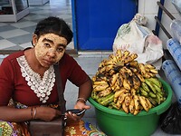 Een  bananen  verkoopster