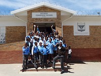 Afscheid van de Kuyasa Combined School Grade 6B