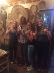 Met de surfleraar van de Shaka Surf School!