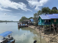 0F77EAE2-379F-43C0-B079-7FCDFF4EC111