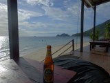 Thais biertje bij Sairee Beach