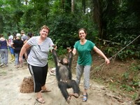 2018 Anque&Irene in een wildpark met chimpanse