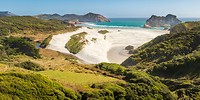 24. Uitzicht Wharariki Beach