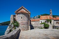 3. Kerkje Budva