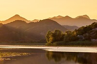 27. Meer van Skadar