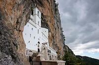 32. Klooster Ostrog