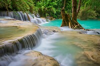 12. Kuang Si waterval