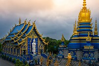 6. Wat Rong Suea Ten
