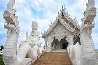 18. Wat Huay Pla Kang