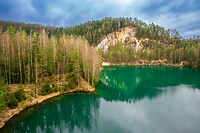 17. Adršpach