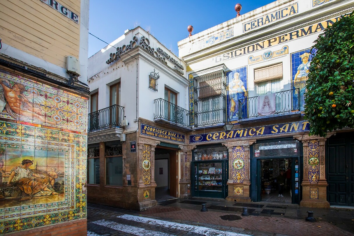 36. Triana