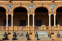 79. Plaza España