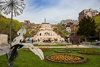 3. Cascade