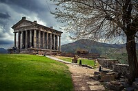 17. Garni tempel
