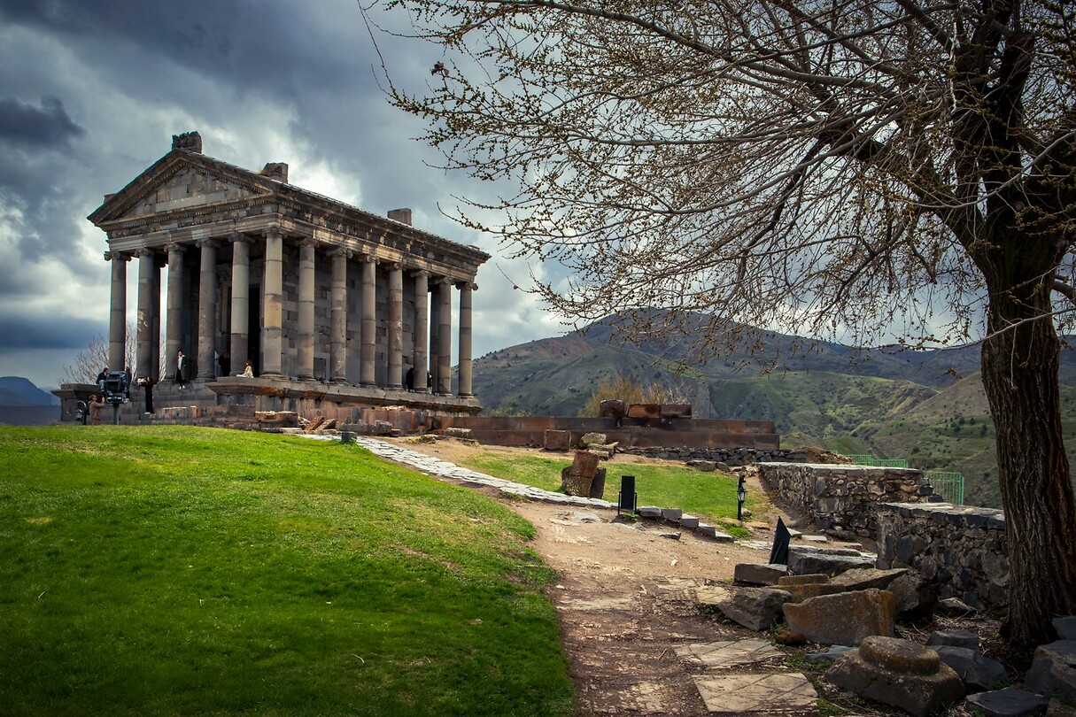 17. Garni tempel