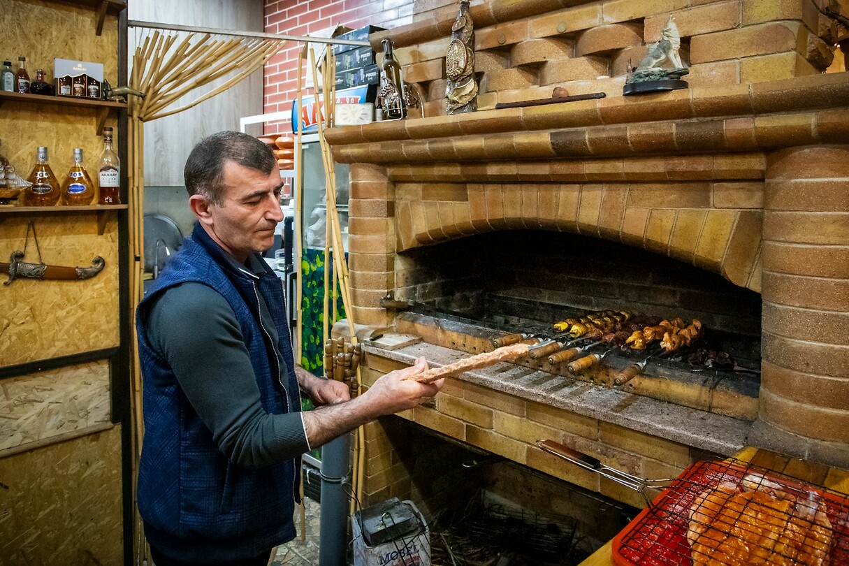 71. Khorovats