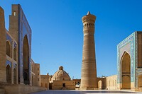 59. Plein met Kalan minaret