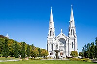 34. Basilique de Sainte-Anne-de-Beaupré