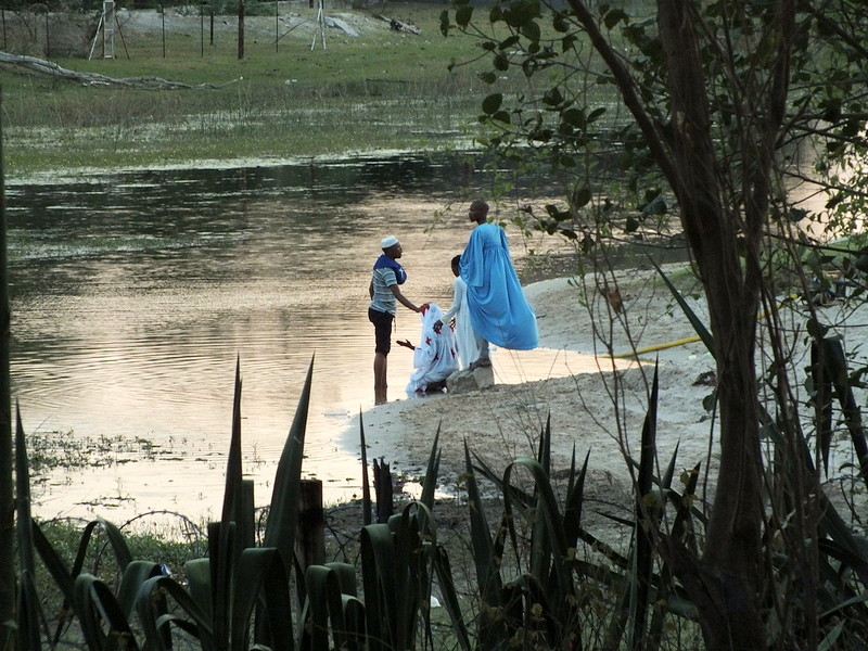 Doopdienst in de rivier