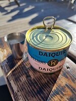 Cocktail uit een blikje meegenomen uit Rotterdam