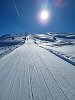 Een hele lange sleeplift……in de zon