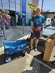 Theo met karretje