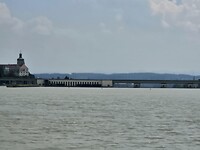 Weer een mooie brug met kathedraal