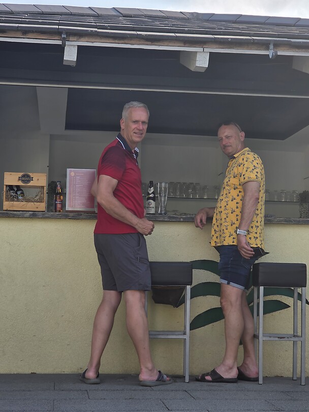 Aan de bar