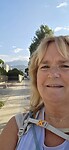 Wandelen met de bergen achter en de zee voor me