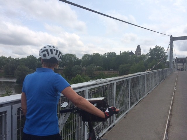 Op de fietsbrug