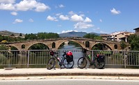 Oude brug in Puenta La Reina
